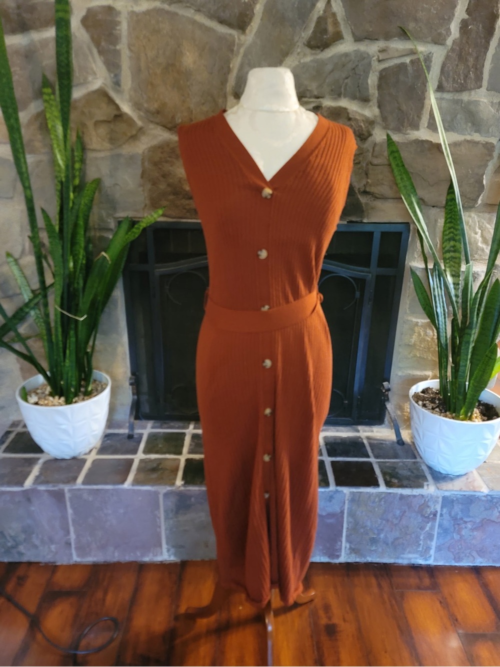 Magaschoni Rust Ribbed Knit Midi Dress Sz L Sleeveless V-Neck Button Front Tie